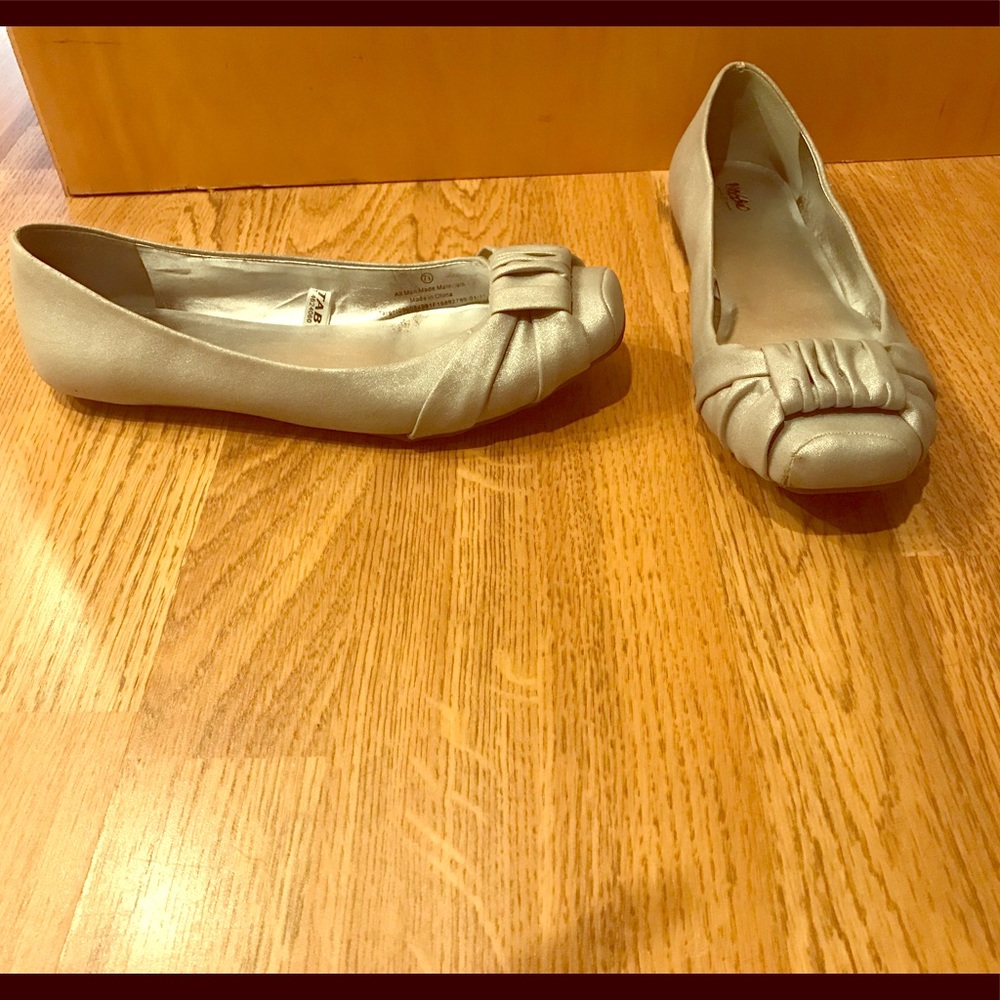 Silver Flat Toe Flats